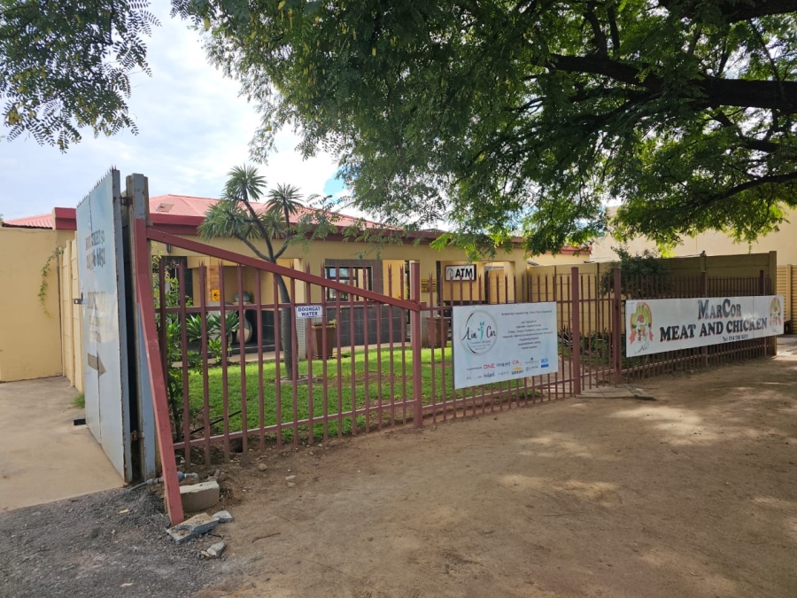 Commercial Property for Sale in Oos Einde North West
